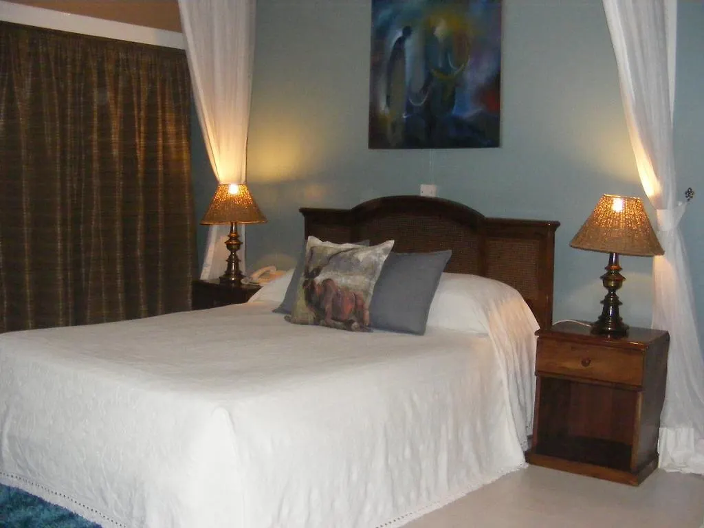 Makindye Country Club Hotel Kampala Guest house