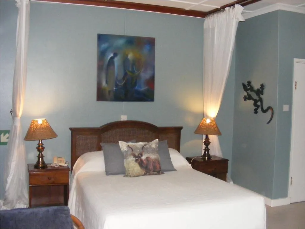 Makindye Country Club Hotel Kampala