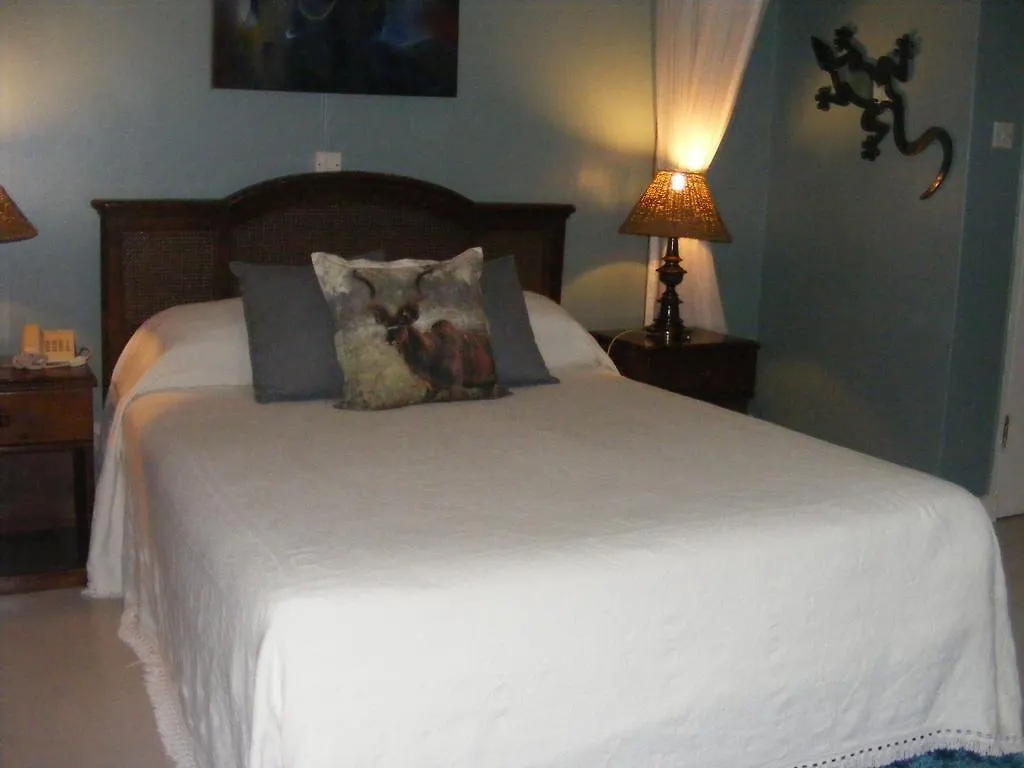Guest house Makindye Country Club Hotel Kampala
